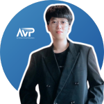 คุณนวรัตน์  เนื่องยินดี